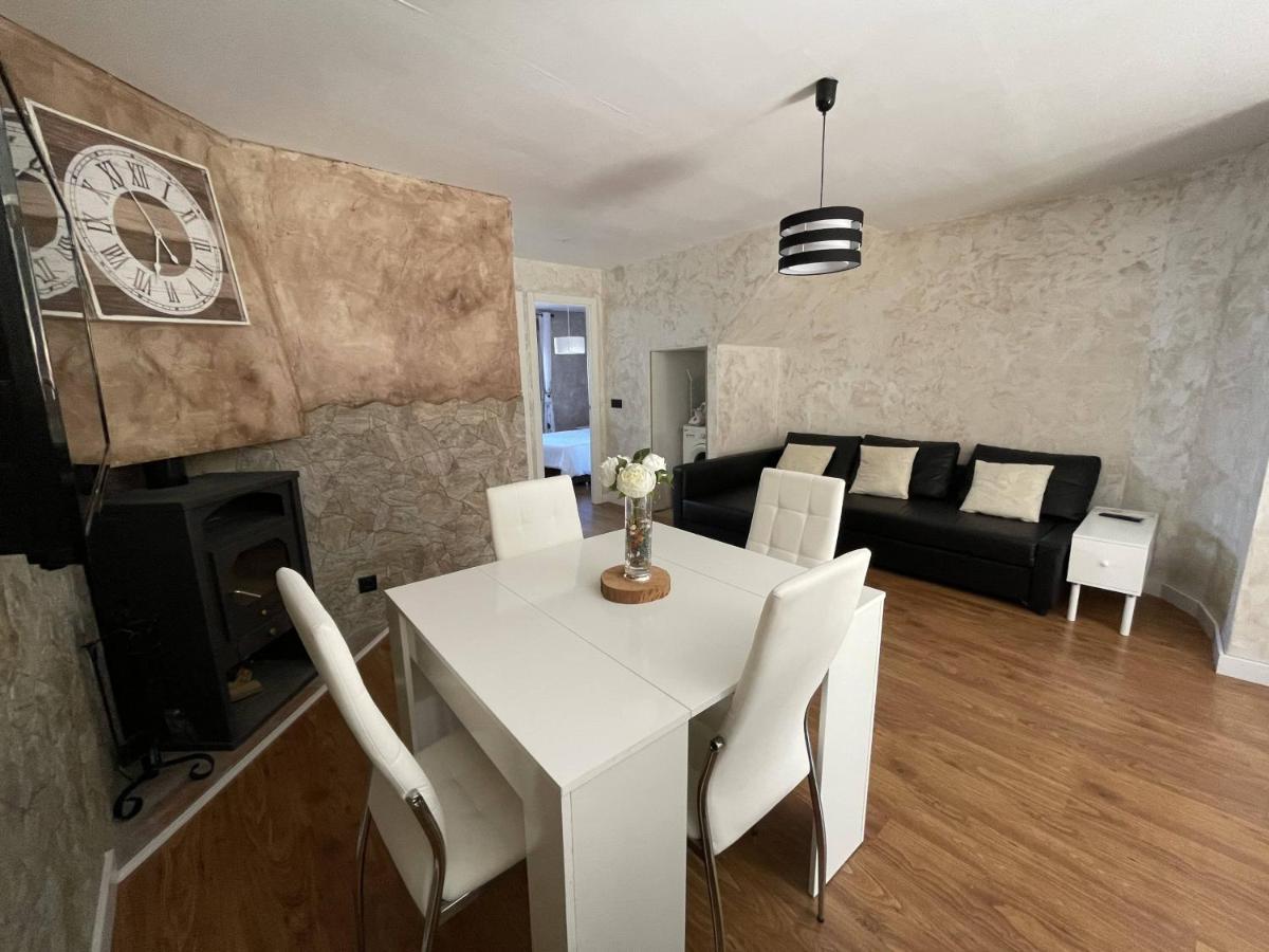 Ferienwohnung El Bosque De Los Romanos Puerto de Béjar Exterior foto